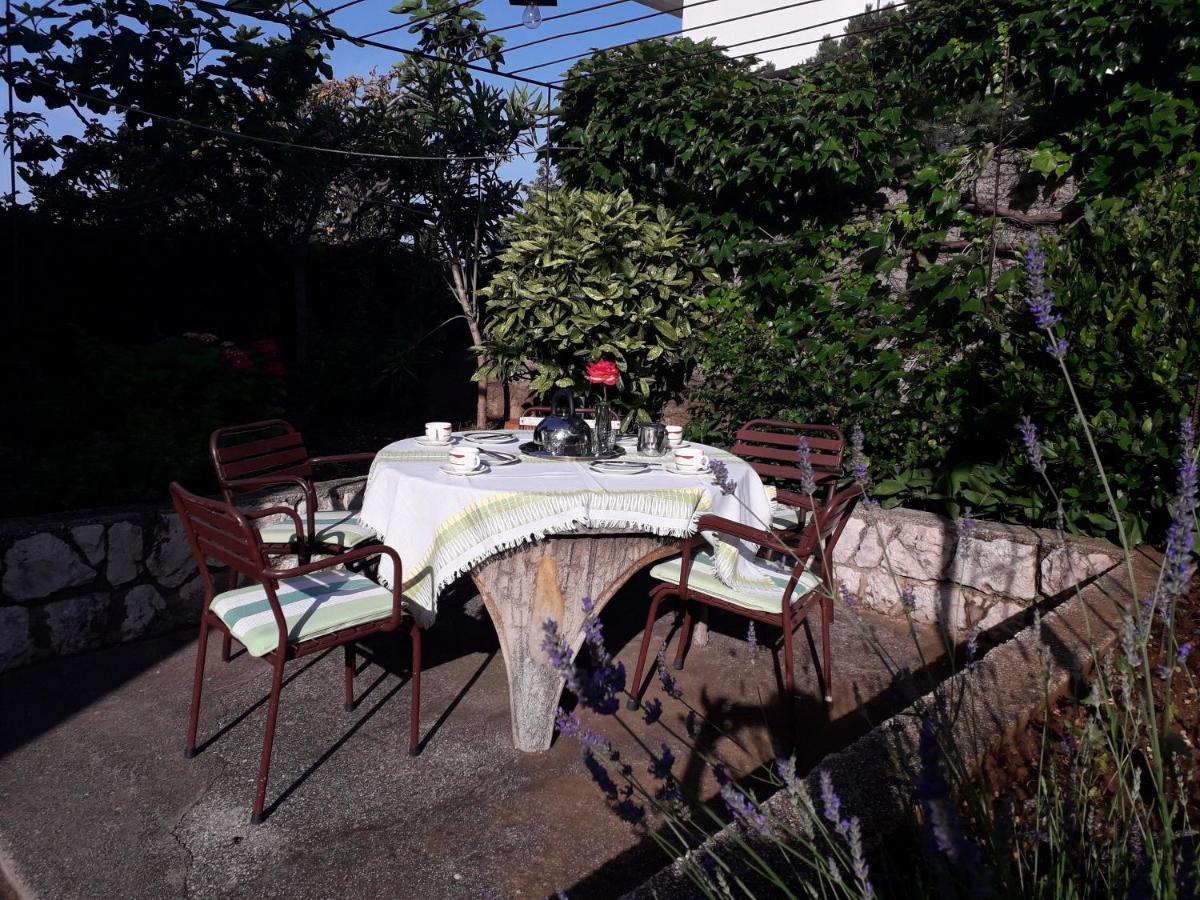 Apartmani Ana Novi V. - Studio Novi Vinodolski Esterno foto